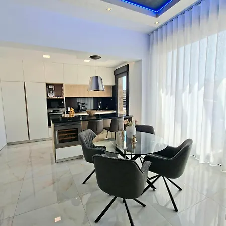 Large With Private Pool And Sauna Pmt37 * Torrevieja